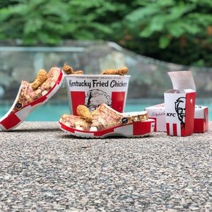 ❌Sold❌ Crocs x KFC